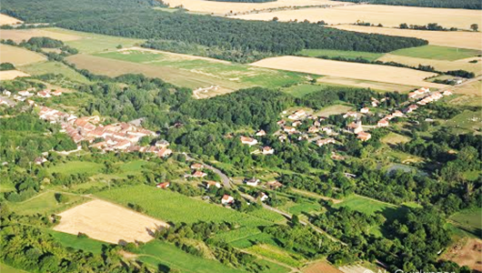 Une vue générale de la commune de Lorry-Mardigny en Moselle