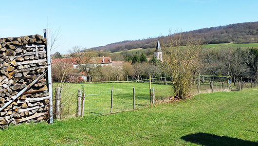 Une vue générale de la commune de Vilcey-sur-Trey en Meurthe et Moselle