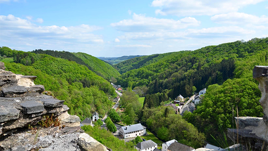 Une vue générale de la commune de Brandenbourg au Luxembourg