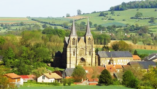 Une vue générale de la commune d'Avioth en Meuse