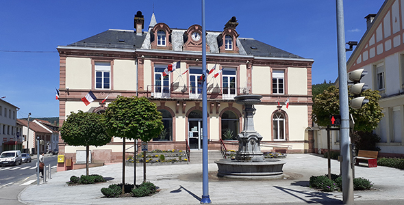 La mairie de Plainfaing dans les Vosges