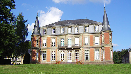 Le château des Carrières à Niderviller en Moselle