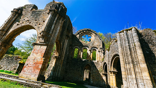 Les ruines de l'ancienne abbaye Notre-Dame d'Orval en Belgique