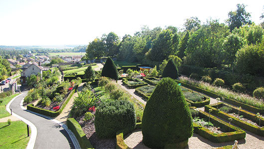 Le parc du château Poincaré de Sampigny en Meuse