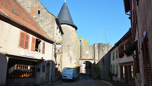 La porte de France à Fénétrange en Moselle