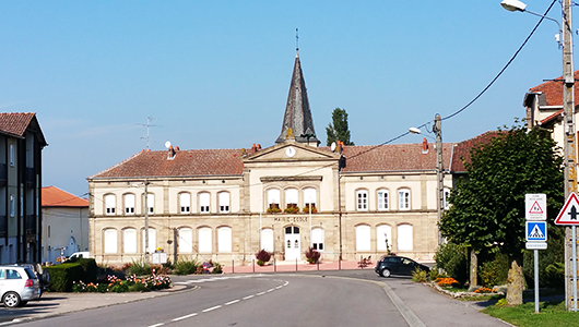 La mairie de Maizières-les-Vic en Moselle
