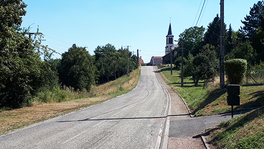 Une vue de l'entrée de la commune de Hellering-lès-Fénétrange en Moselle