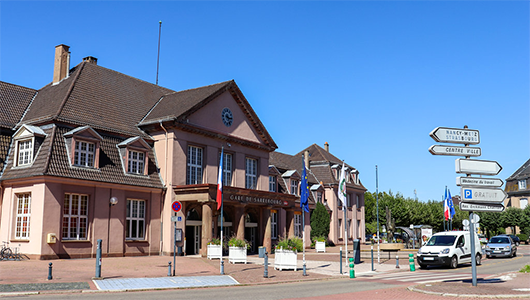 La mairie d'Oberstinzel en Moselle