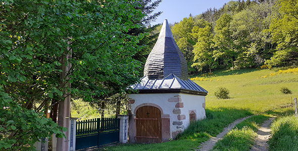 La chapelle de la Pitié de Ban-Lavaline dans les Vosges